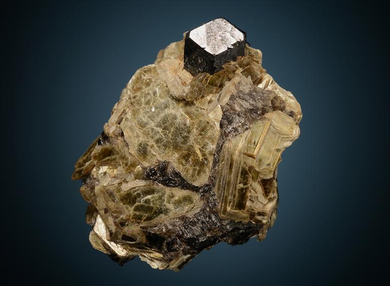 URANINITE with MUSCOVITE